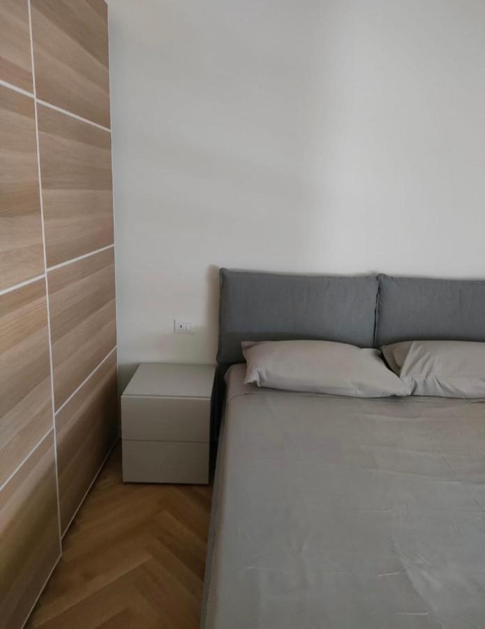 Milano: Incantevole Appartamento In Pieno Centro - Fancy Yellow Apartments Exterior foto