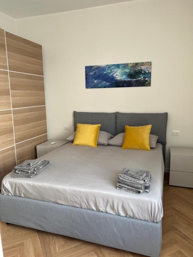 Milano: Incantevole Appartamento In Pieno Centro - Fancy Yellow Apartments Exterior foto